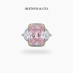 Queens Radiant Ring with Pink Round Stone – on White Gold