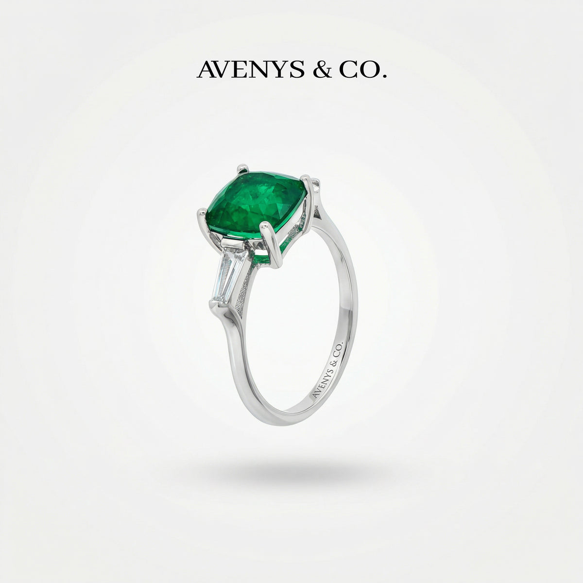 Princess Trilogy Ring with Green Princess Stone – on White Gold
