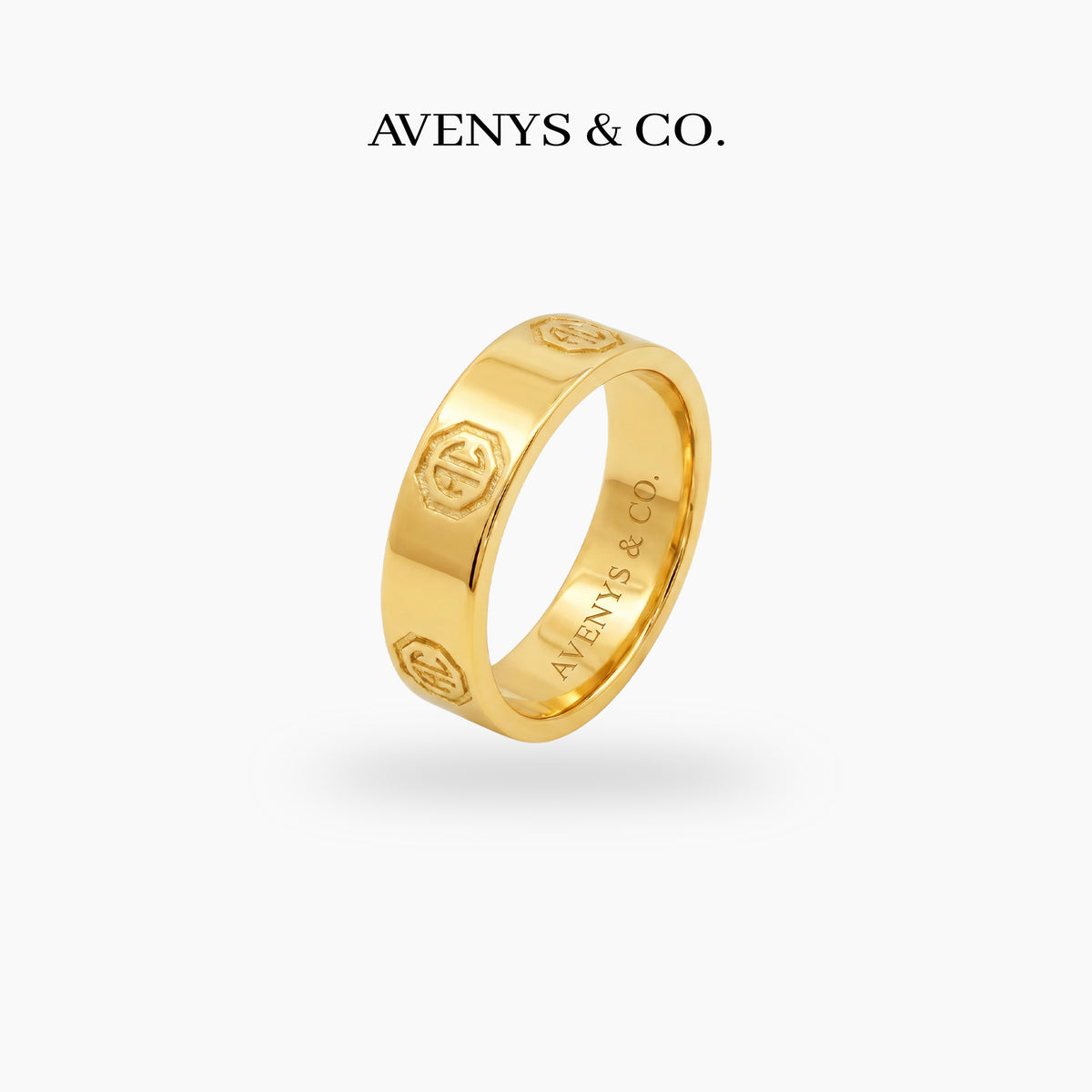 Halo Classic Ring – on Yellow Gold