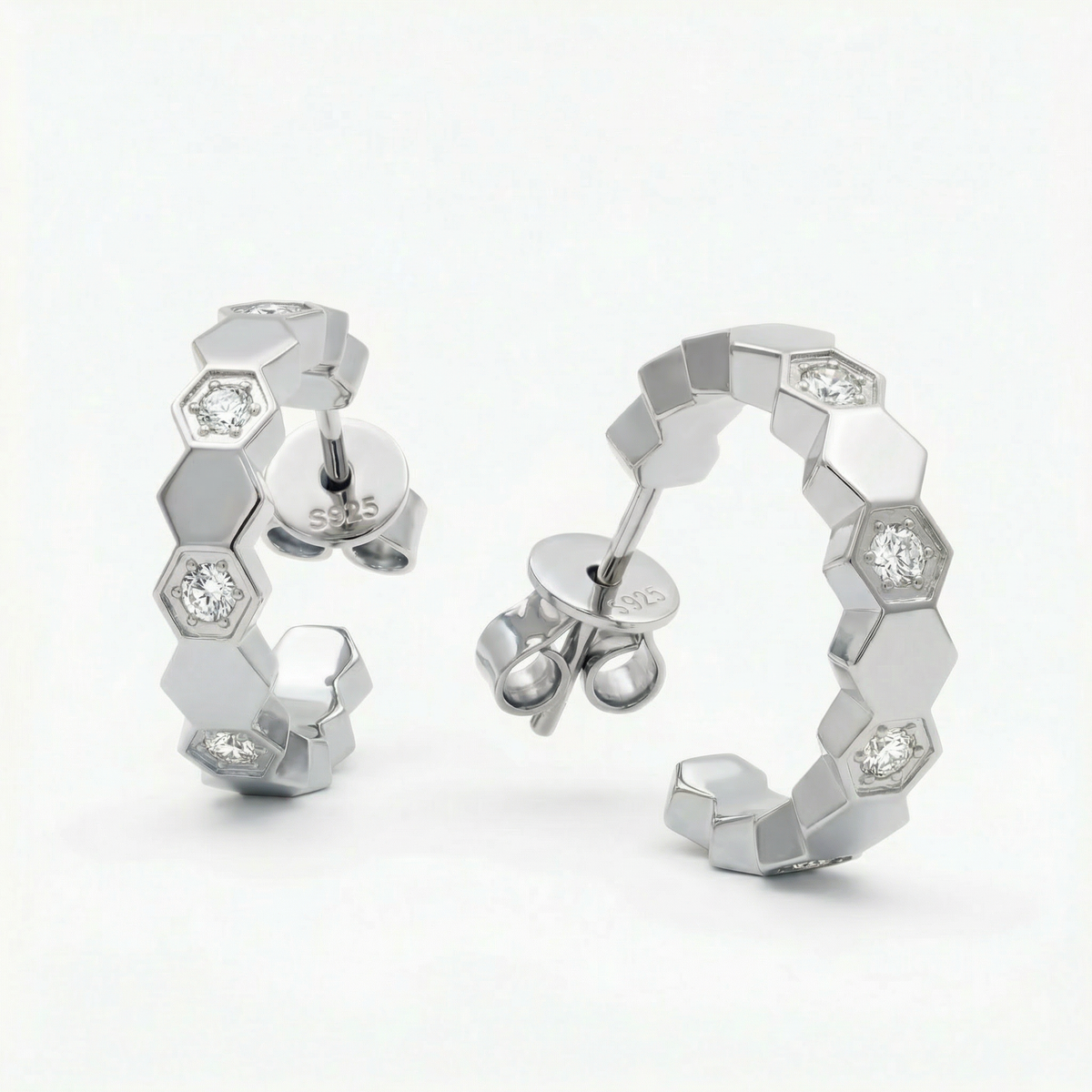 Honeycomb Earrings with White Round Stone – on White Gold