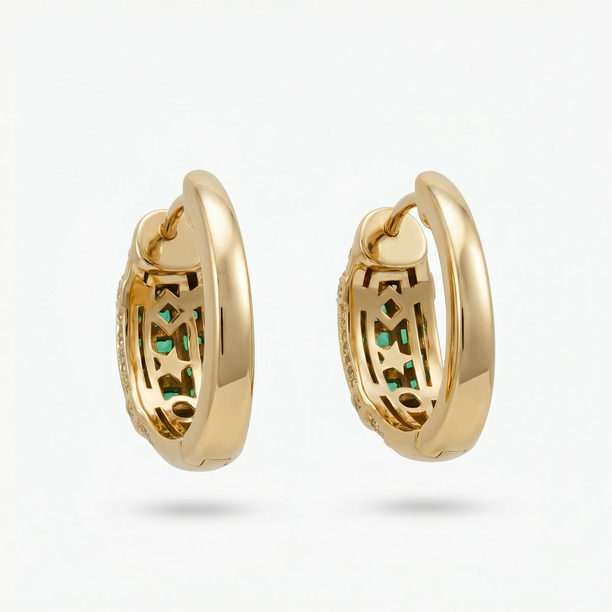 Cleopatra Earrings with Green Emerald Stone – on Yellow Gold