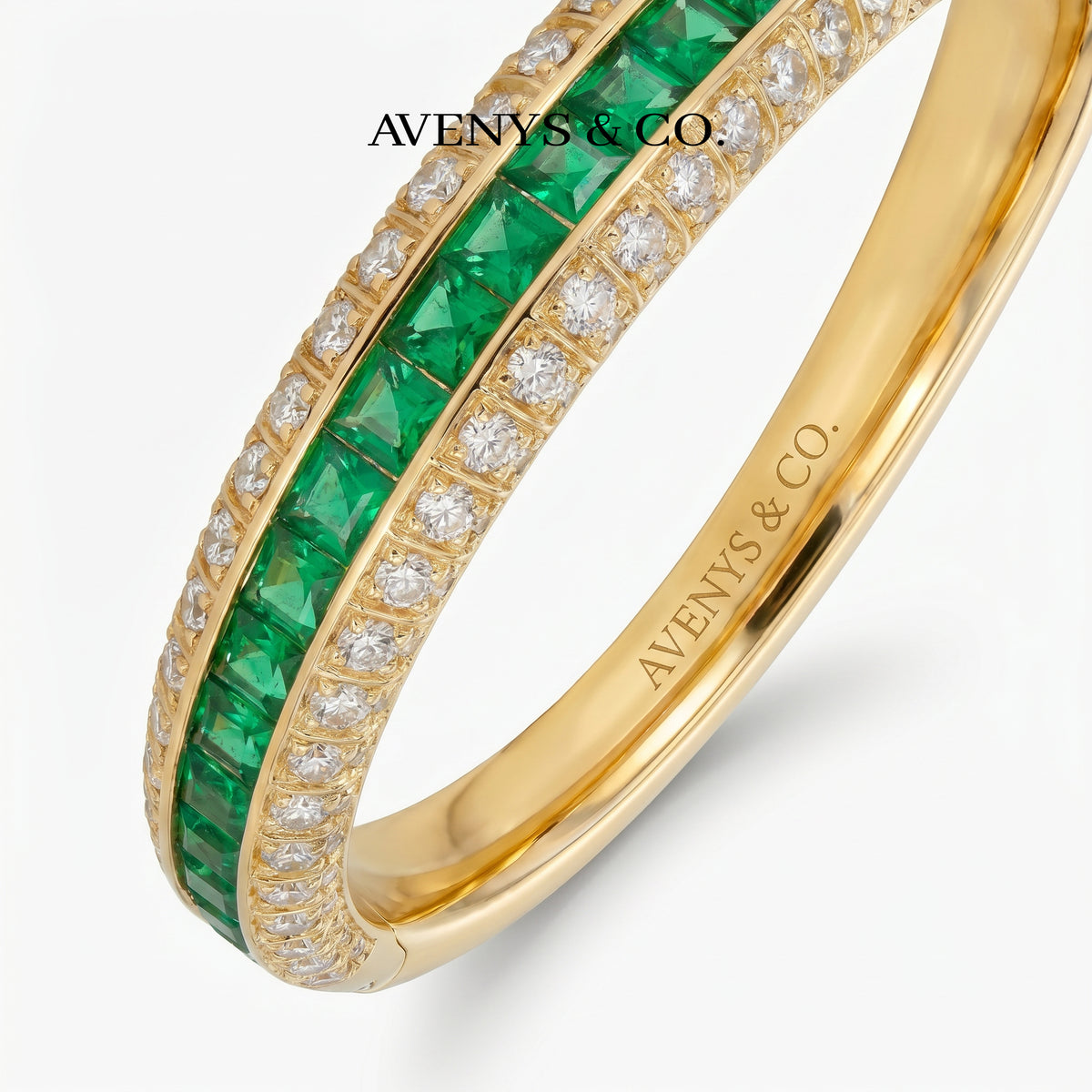 Greenline Bangle with Green Emerald Stone – on Yellow Gold