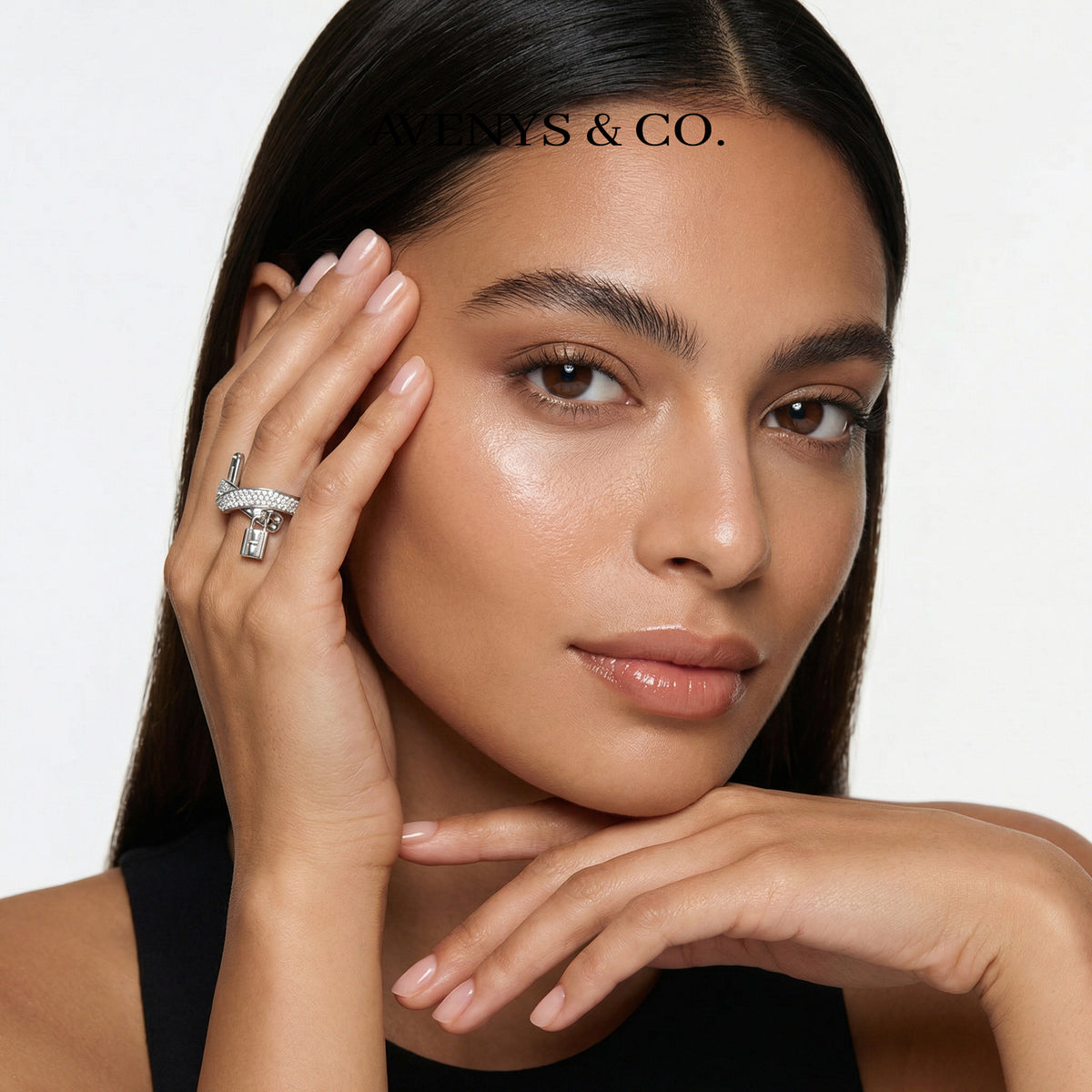Padlock Pave Ring with White Round Stone – on White Gold