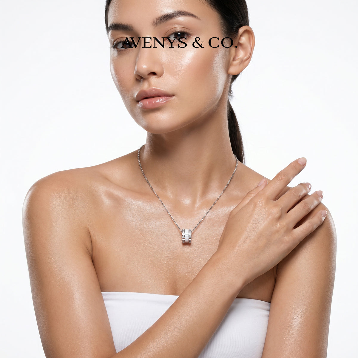Connected Necklace with White Round Stone – on White Gold