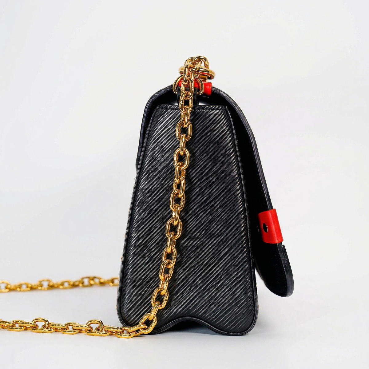 Louis Vuitton Twist MM – Monogram Canvas Trunk Edition (Sticker / Patch Detail)