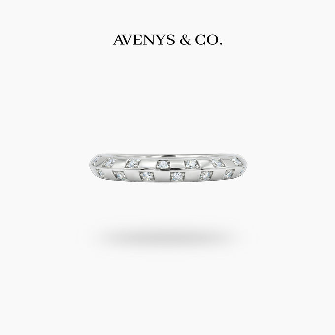 Gridline Ring with White Round Stone – on White Gold
