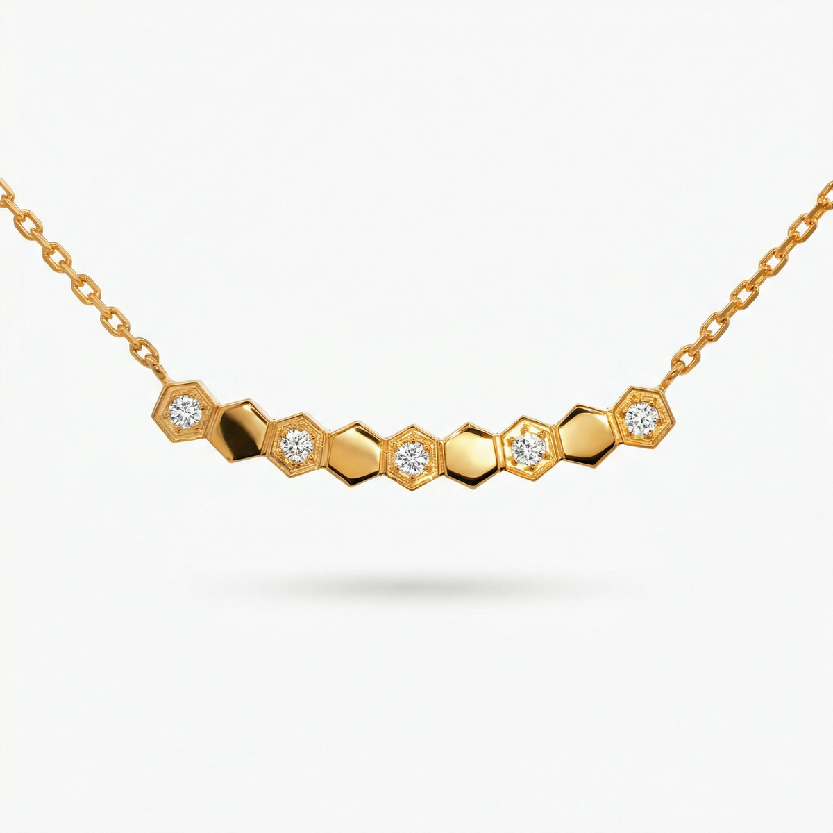 Yellow Gold Chain Necklace with Round Brilliant Diamonds