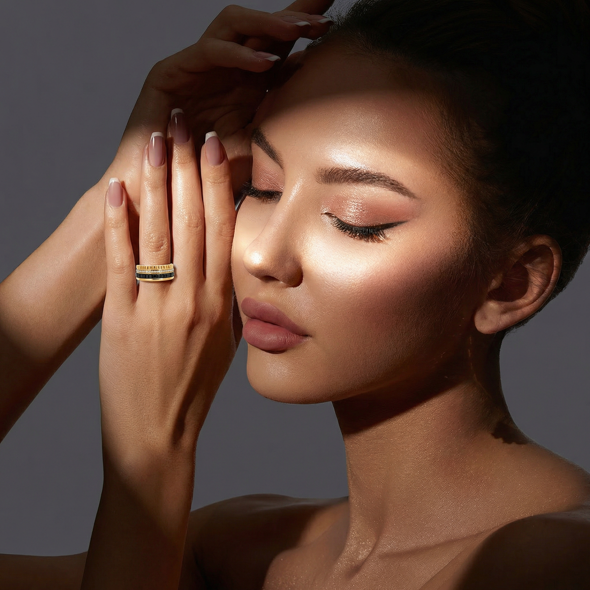 Quatre Ring with White Round Stone – on Yellow Gold