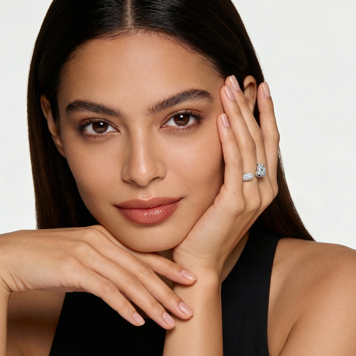 Tiger Pave Ring with White Round Stone – on White Gold
