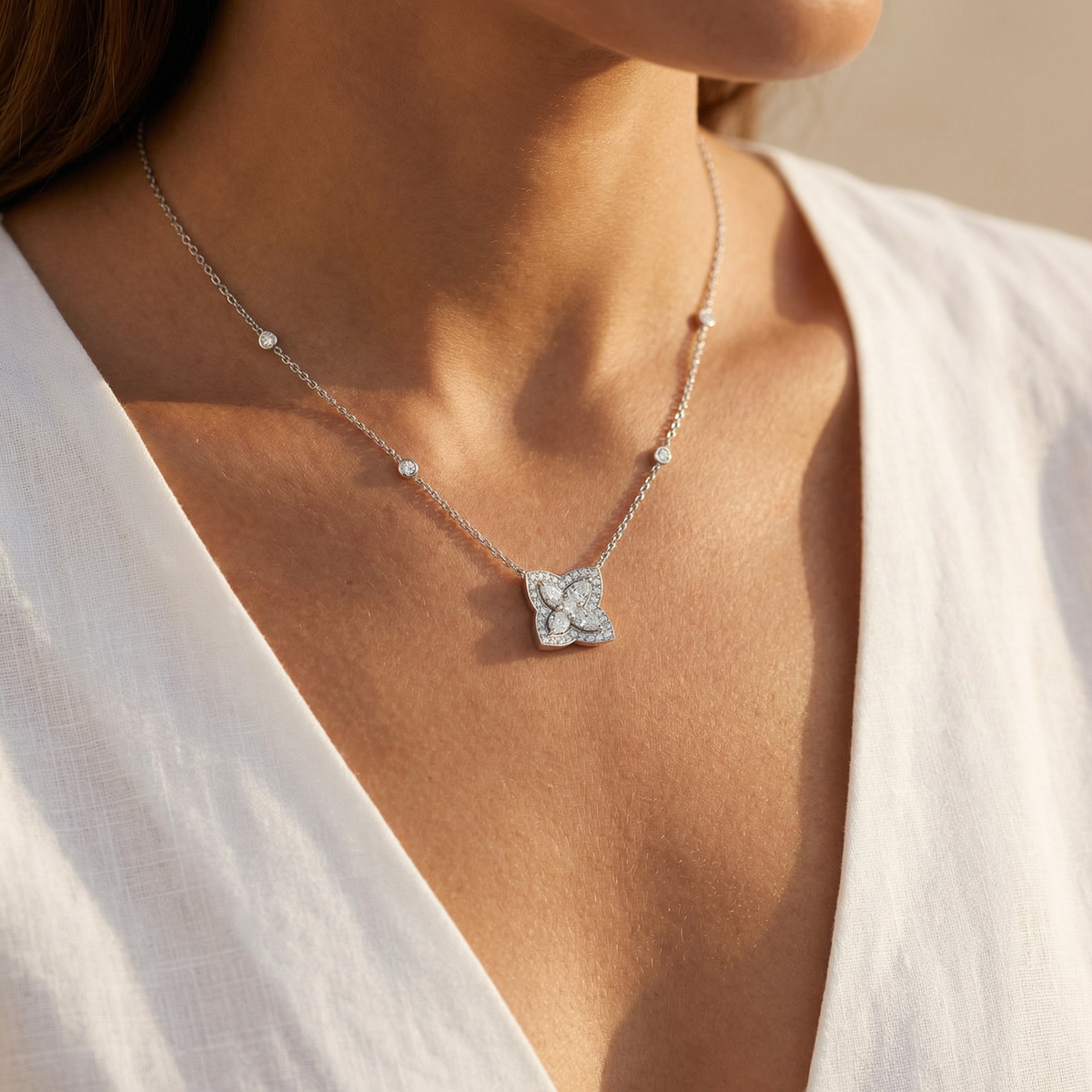 Lotus Small Necklace with White Round Stone – on White Gold