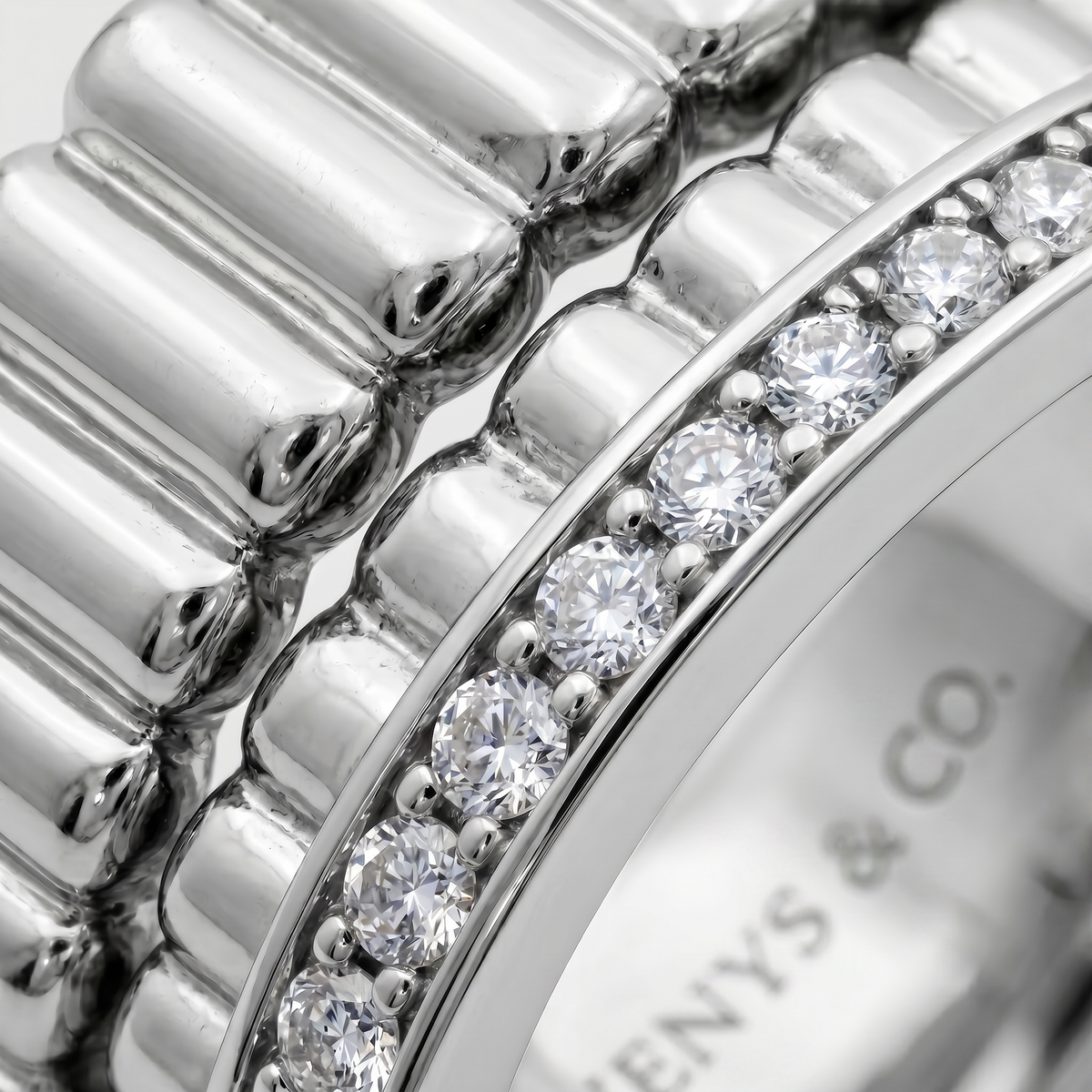 Quatre Duo Band Ring Set - on White Gold — WEB view 4
