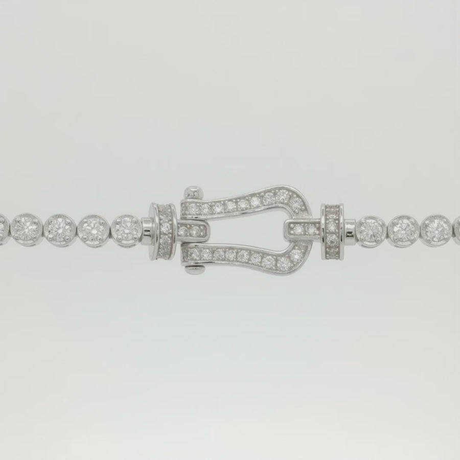 Horseshoe Tennis Necklace with White Round Stone – on White Gold: clasp close-up and necklace details