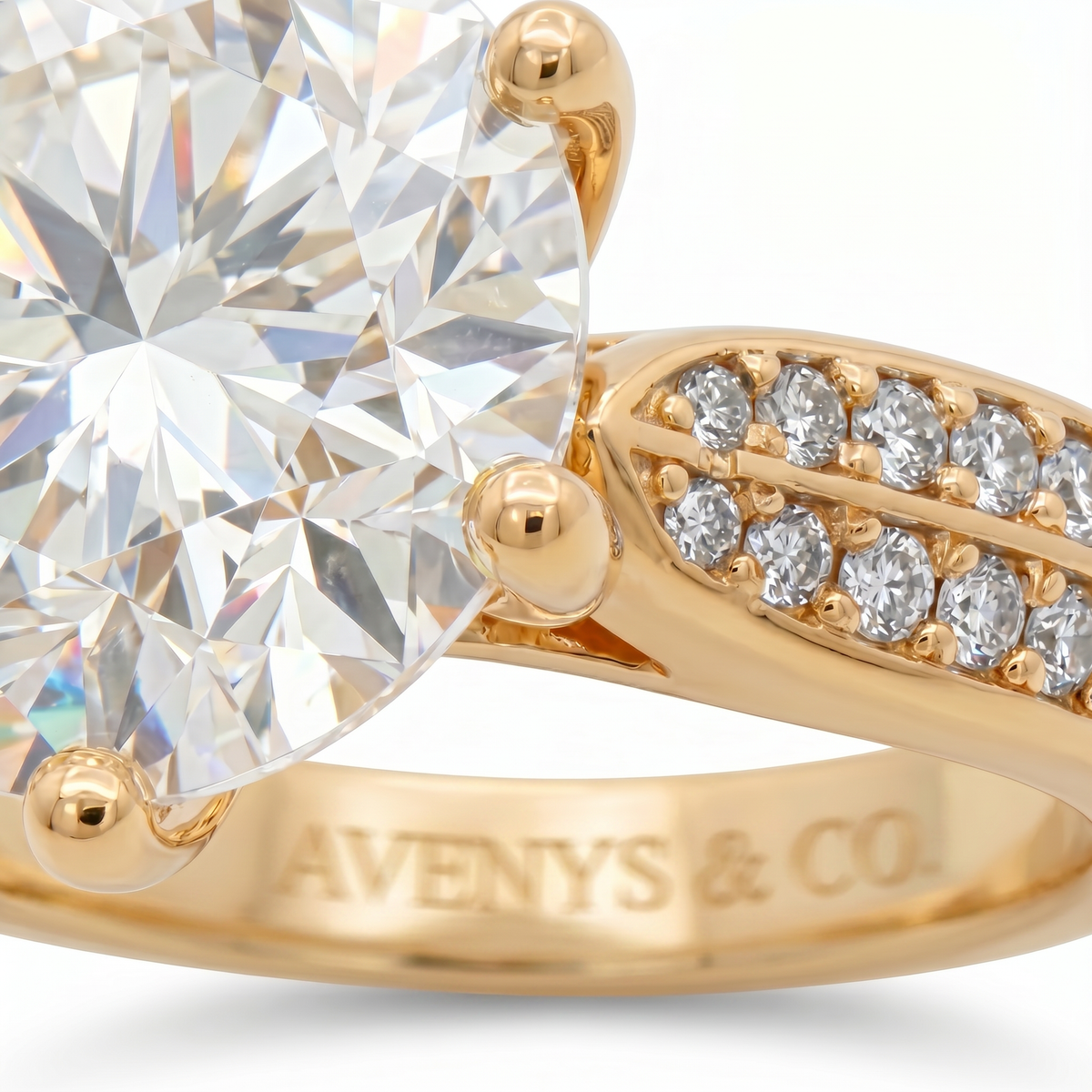 Twist Pave Solitaire Ring with white round stone on yellow gold, view 4